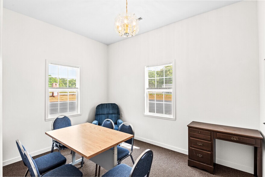 More Photos Of 22114 Carters Gate Rd, Ruther Glen Religious Facility For Lease