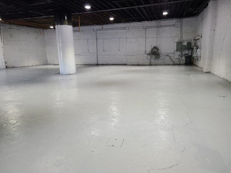 More Photos Of 286-294 Hamilton Ave, Brooklyn Warehouse For Lease
