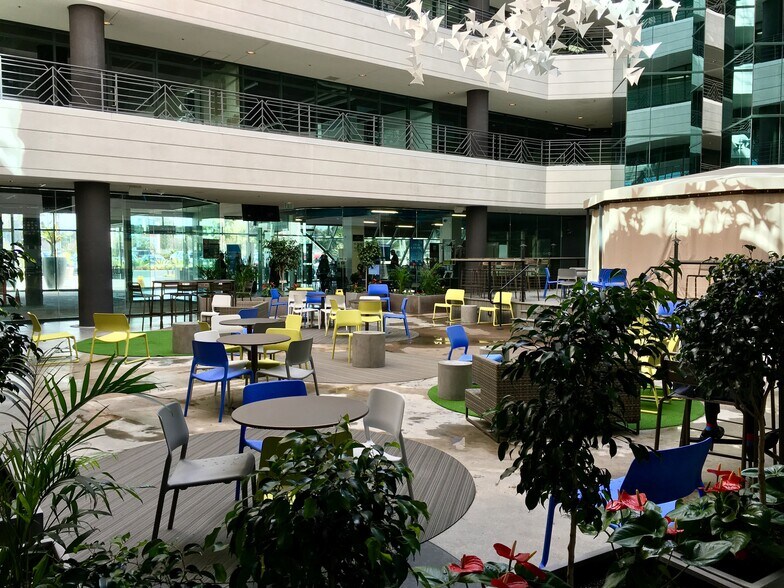 More Photos Of 7310 Miramar Rd, San Diego Office For Lease