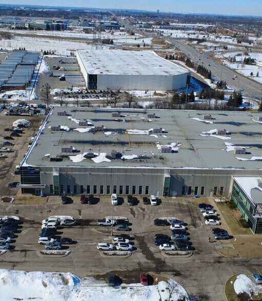 More Photos Of 2025 Meadowvale Blvd, Mississauga Warehouse For Lease