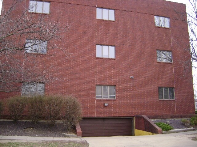 More Photos Of 509-511 W Capitol Ave, Springfield Office For Sale