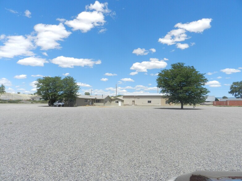 More Photos Of 445 Kristen Ct, Montrose Warehouse For Sale