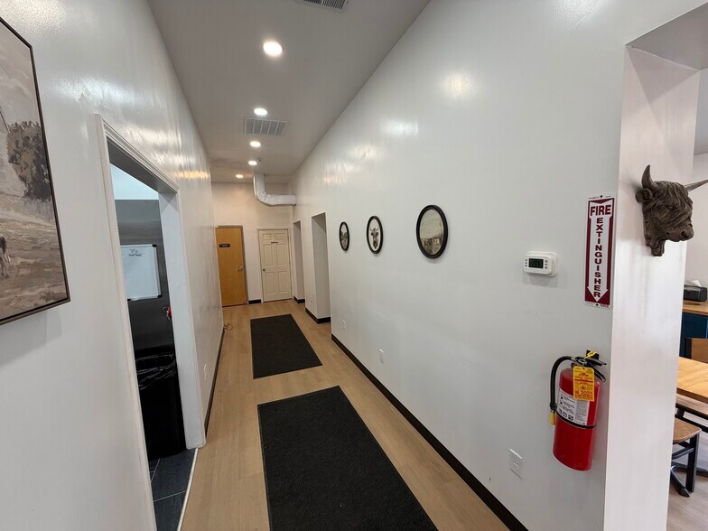 More Photos Of 706 W Jefferson St, Kokomo Storefront For Sale