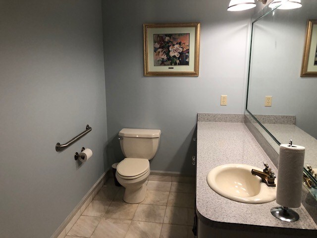 More Photos Of 100 Sunset Ln, Shalimar Office For Lease