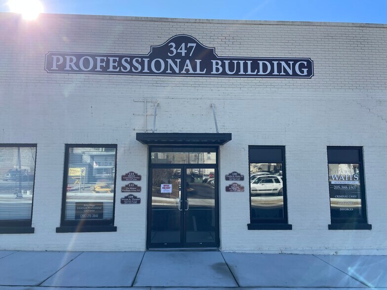 More Photos Of 347 20th St W, Jasper Office For Lease