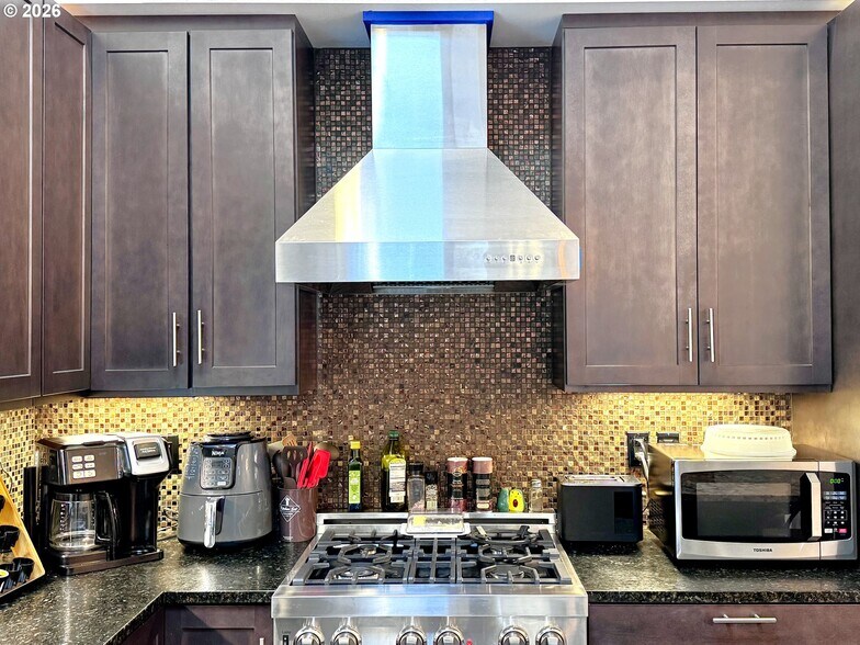 More Photos Of 94353 Leith Rd, Gold Beach Apartments For Sale