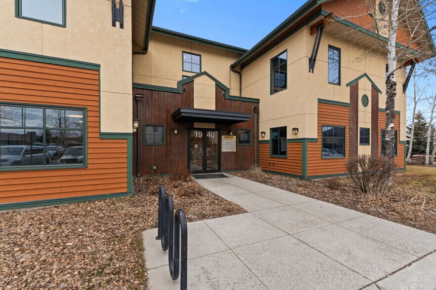 More Photos Of 1940 W Dickerson St, Bozeman Office For Sale