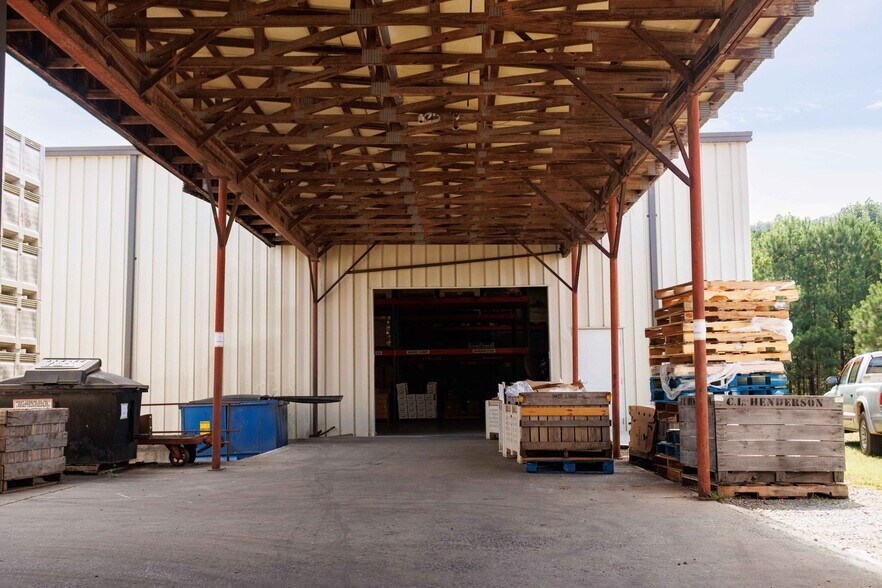 More Photos Of 63 Talona Spur Rd, Ellijay Freestanding For Sale