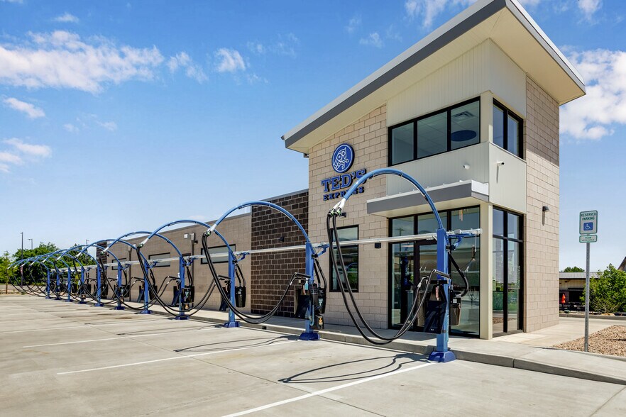 More Photos Of 2501 46th Ave, Greeley Carwash For Sale