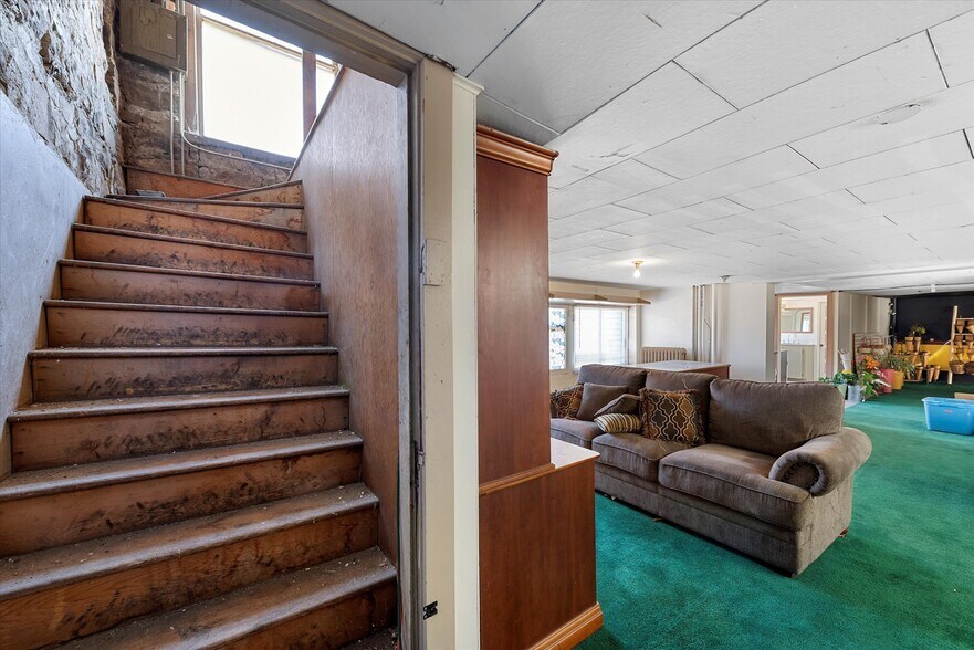 More Photos Of 2108 Main St, Baker City Storefront Retail Residential For Sale