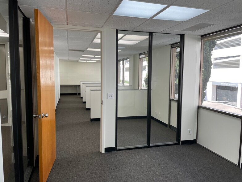 More Photos Of 1627 Pontius Ave, Los Angeles Loft Creative Space For Sale