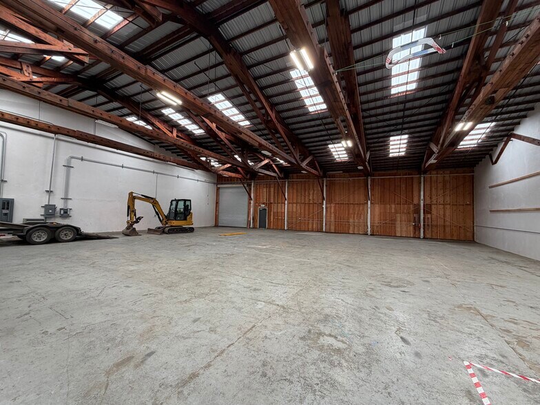 More Photos Of 901-909 Harkins Rd, Salinas Warehouse For Lease