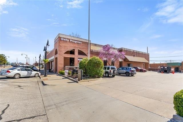 More Photos Of 315 W Will Rogers Blvd, Claremore Flex For Sale
