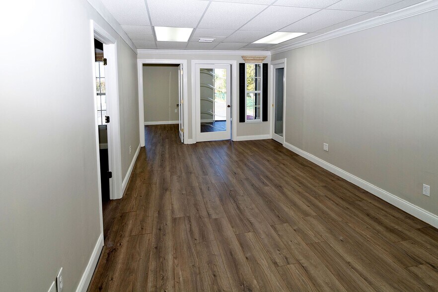 More Photos Of 5623 US Hwy 19, New Port Richey Office For Sale