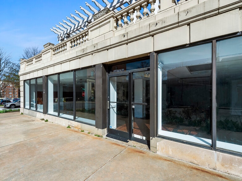 More Photos Of 1 Battle Sq, Asheville Apartments For Lease