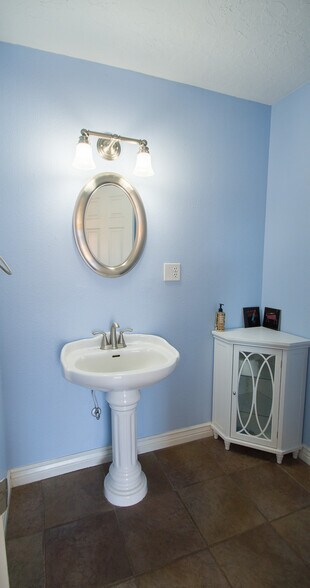 More Photos Of 397 N Wendy St, Torrey Specialty For Sale