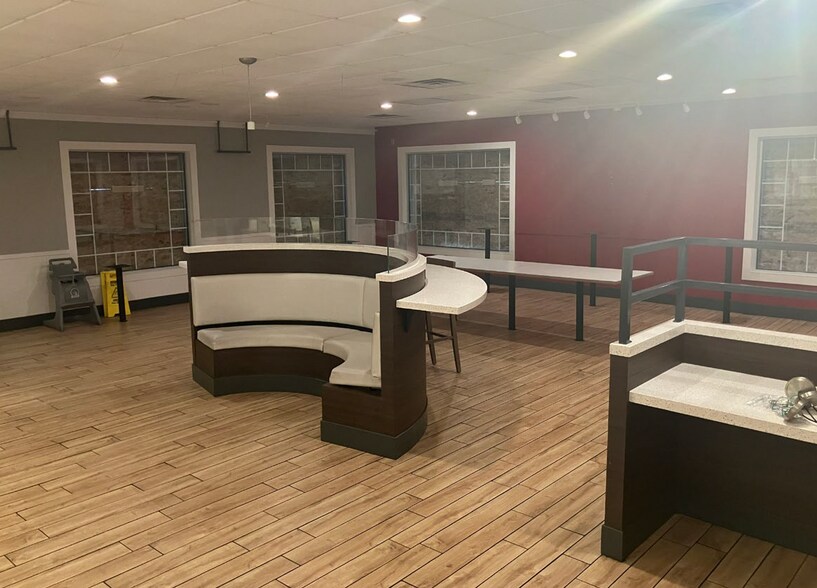 More Photos Of 1317 N Eaton St, Albion Fast Food For Sale