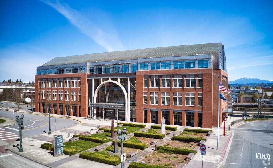 More Photos Of 3201 Smith Ave, Everett Office For Lease