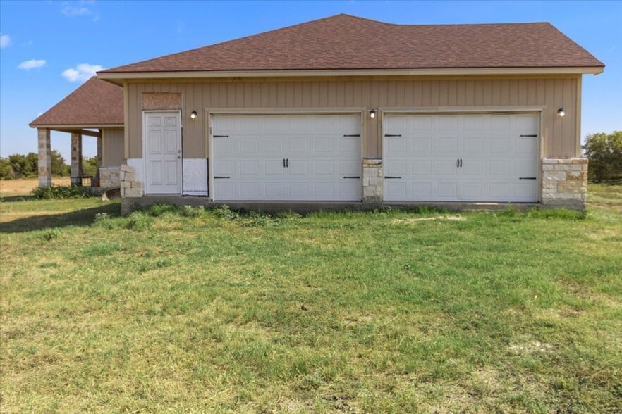 More Photos Of 16508 N Fm 973 Rd, Manor Specialty For Sale