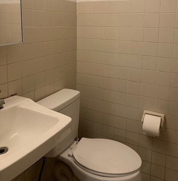 More Photos Of 1800-1812 SW 7th Ave, Pompano Beach Warehouse For Sale