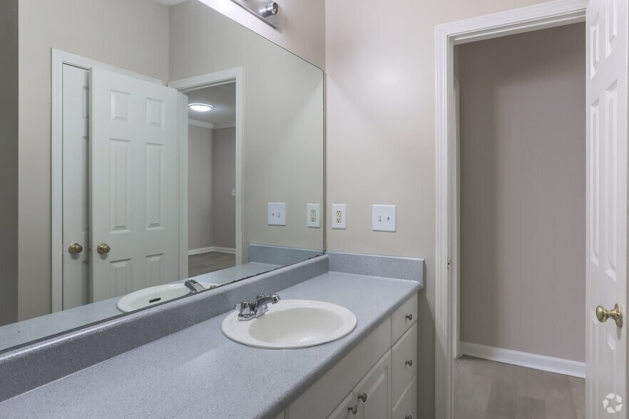 More Photos Of 6595 Mount Zion Blvd, Morrow Apartments For Sale