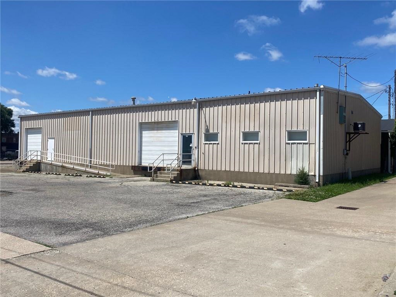 Primary Photo Of 624 S 7th St, Saint Joseph Industrial For Sale