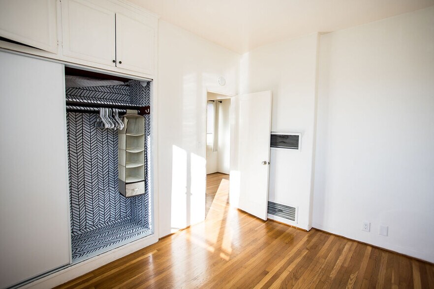 More Photos Of 1682 Oxford St, Berkeley Apartments For Sale