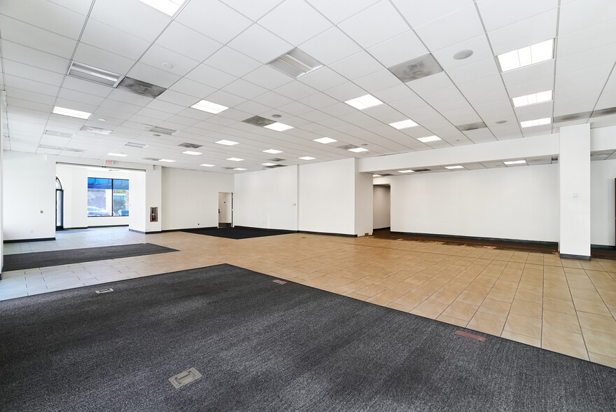 More Photos Of 108 W 3rd St, Long Beach Restaurant For Lease