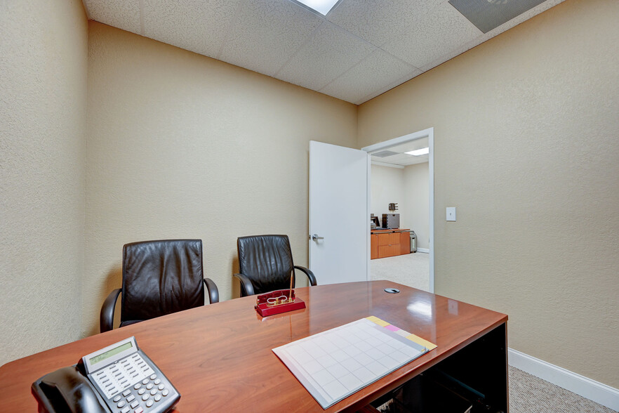 More Photos Of 4851 W Hillsboro Blvd, Coconut Creek Office For Sale