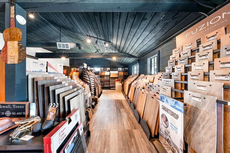 More Photos Of 720 E Lamar St, Royse City Freestanding For Sale