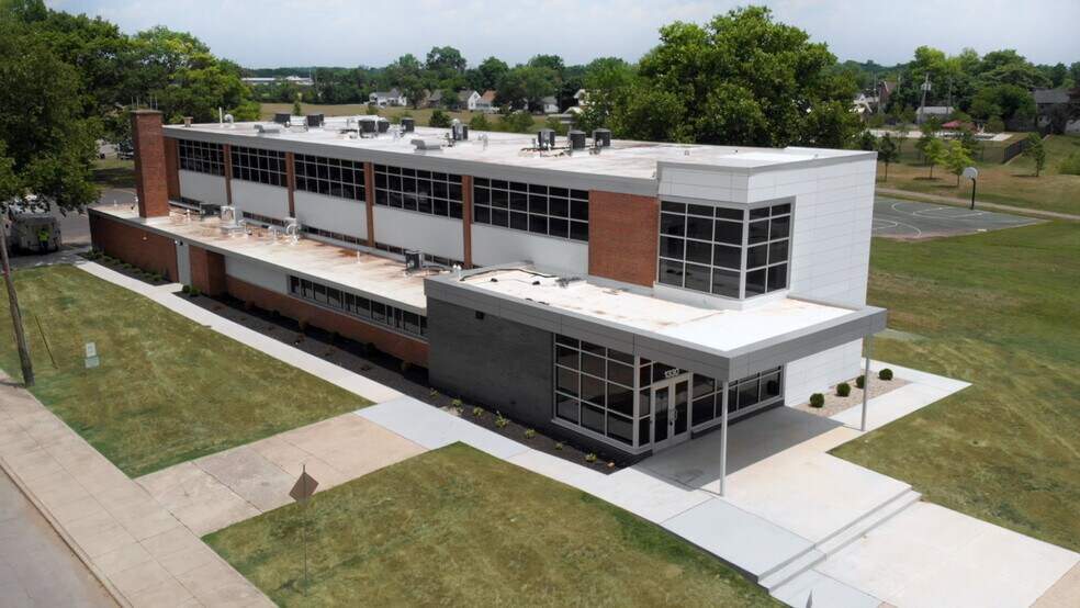 Primary Photo Of 1330 Atcheson St, Columbus Schools For Sale