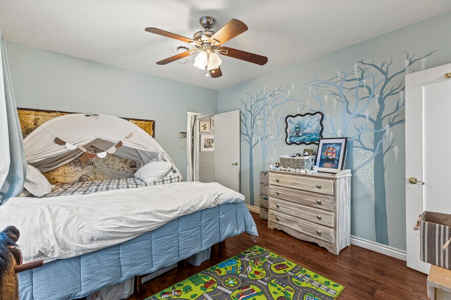 More Photos Of 906 E Commonwealth Ave, Fullerton Storefront For Sale