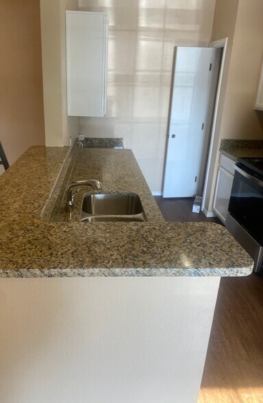 More Photos Of 1000 Diamond Dr, Boerne Apartments For Sale