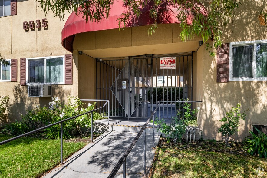 More Photos Of 6635 Wilkinson Ave, North Hollywood Apartments For Sale