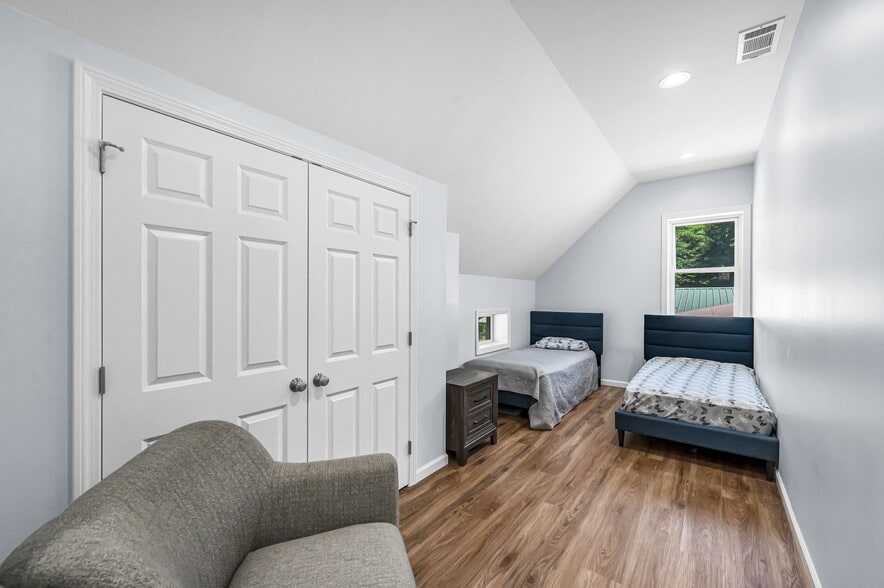 More Photos Of 526 College Hwy, Southwick Specialty For Sale