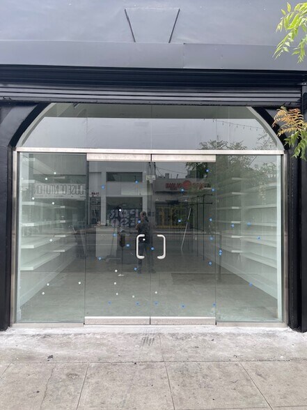 More Photos Of 7450-7454 Melrose Ave, Los Angeles Storefront For Lease