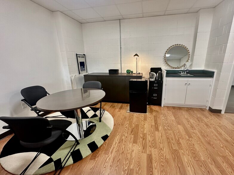 More Photos Of 139 E Putnam Ave, Greenwich Office For Lease