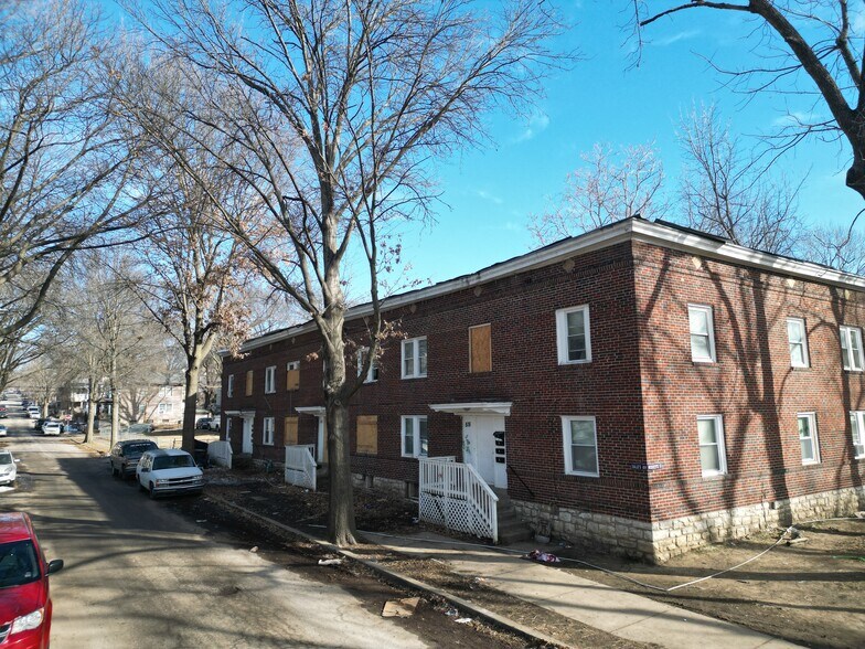 Primary Photo Of 3502 Roberts Ave, Kansas City Apartments For Sale