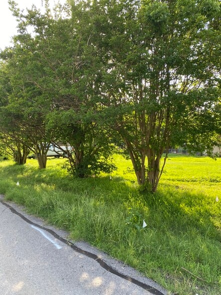 More Photos Of 404 S Adams St, Kemp Religious Facility For Sale