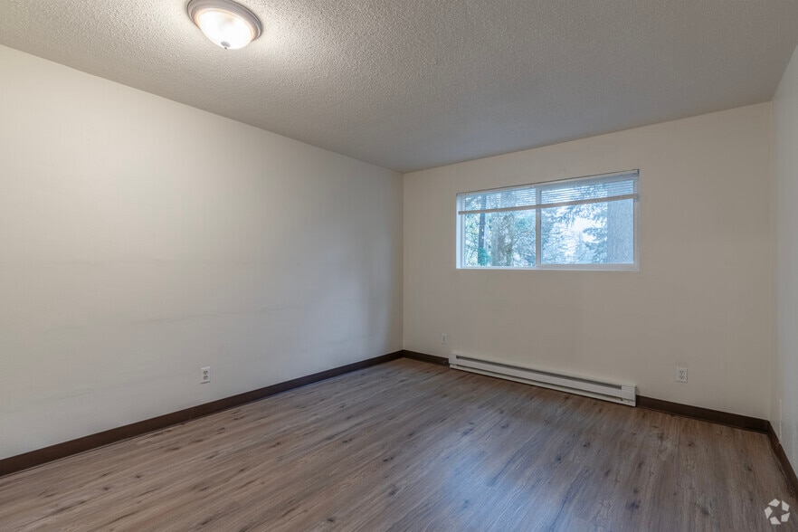 More Photos Of 4082 Commercial St SE, Salem Apartments For Sale