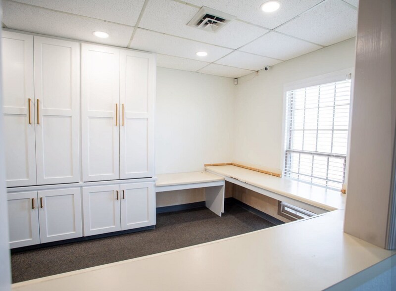 More Photos Of 1127 Leighton Ave, Anniston Medical For Sale