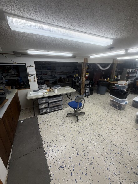 More Photos Of 82 Libby Hill Rd, Oakland General Retail For Sale