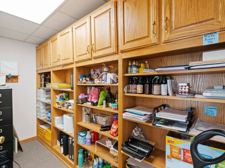 More Photos Of 4541 S 700 E, Salt Lake City Office For Sale
