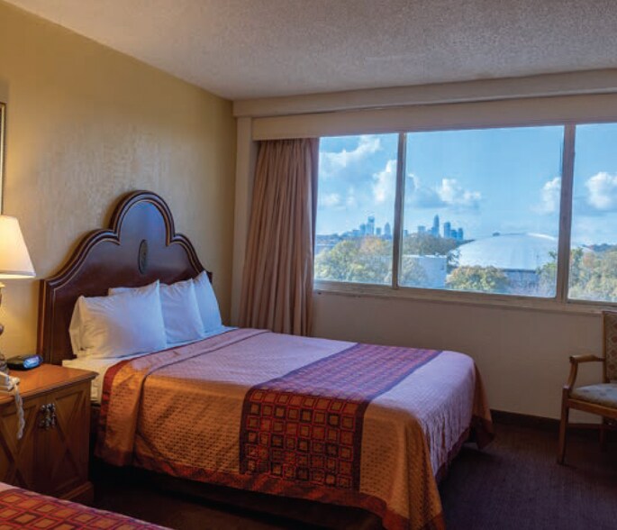 More Photos Of 3024 E Independence Blvd, Charlotte Hotel For Sale