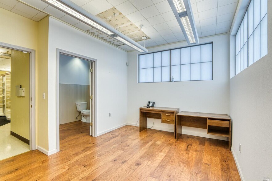 More Photos Of 3720 Main St, Kelseyville Drugstore For Sale