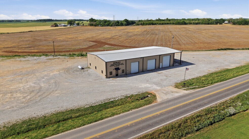 More Photos Of 1087 Aedc Rd, Winchester Industrial For Lease