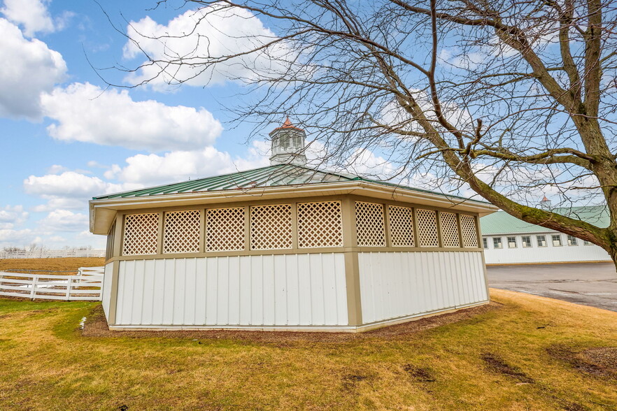More Photos Of 12298 Croton Rd, Croton Specialty For Sale