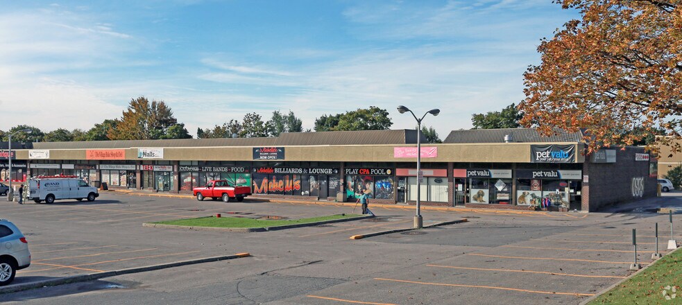 Primary Photo Of 601 Dundas St W, Whitby Unknown For Lease