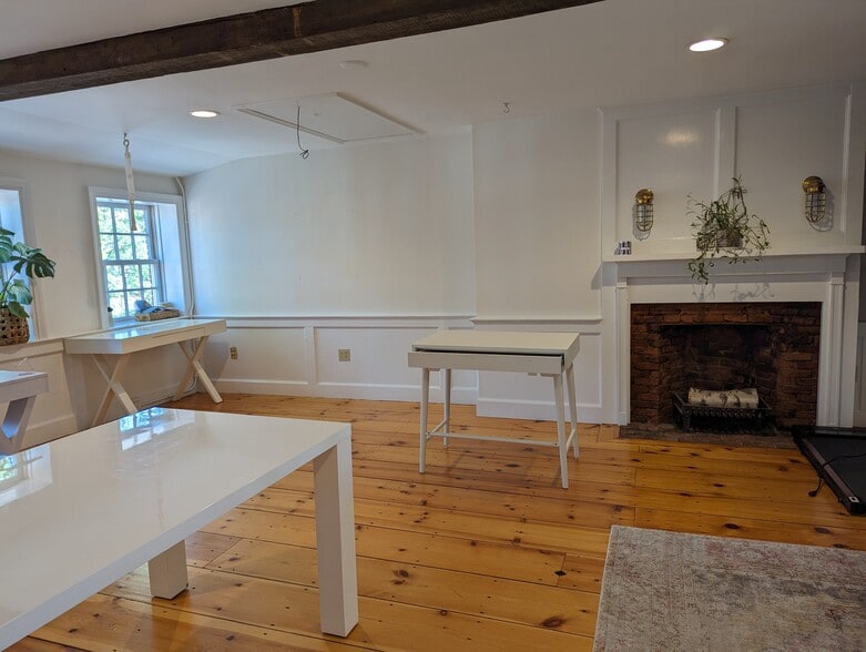 More Photos Of 14 Inn St, Newburyport Office For Lease