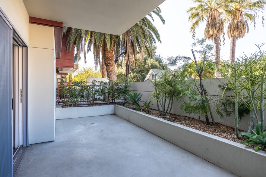 More Photos Of 119 Los Robles Ave, Pasadena Apartments For Sale
